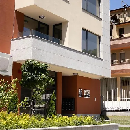 Krisia - Free Parking * Varna