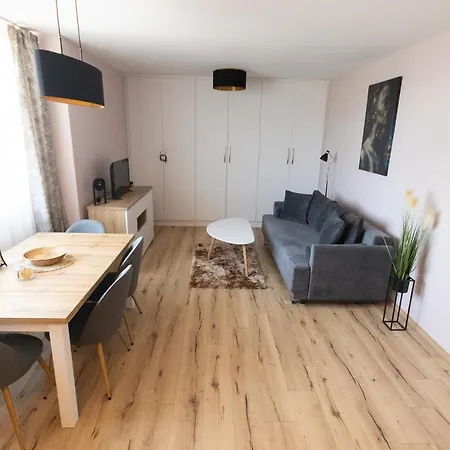 Krisia - Free Parking Apartment Varna